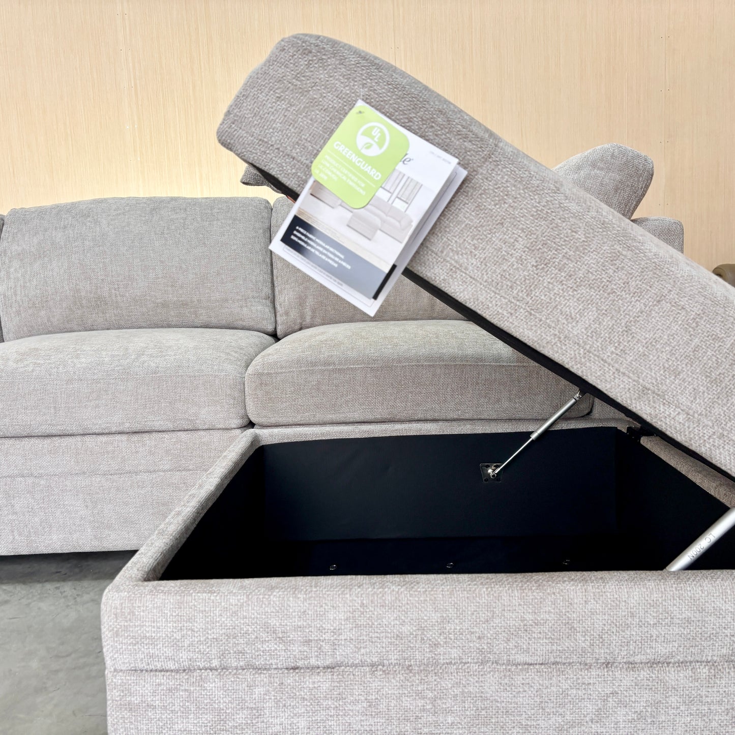 Thomasville Tisdale Modular Sectional 6-piece Taupe with Storage Ottoman