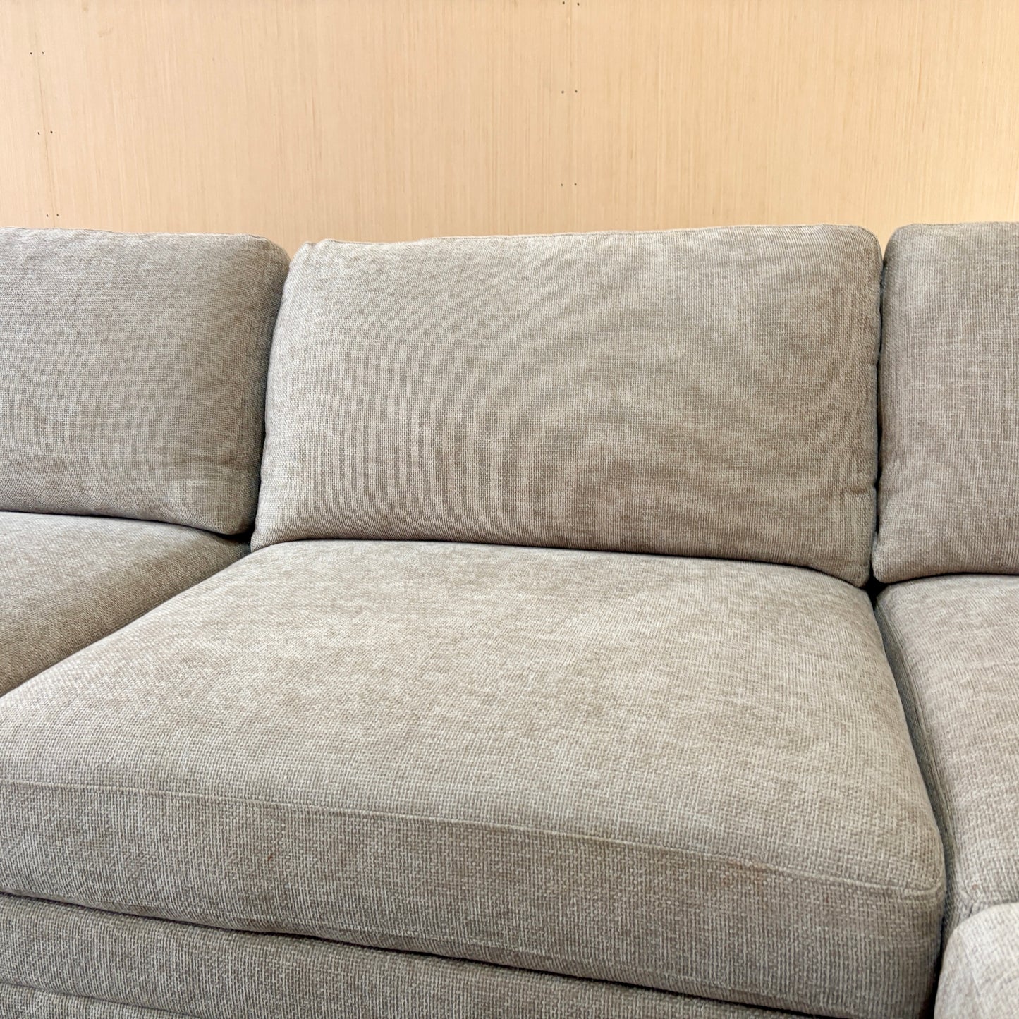 Thomasville Tisdale Modular Sectional 6-piece Taupe with Storage Ottoman