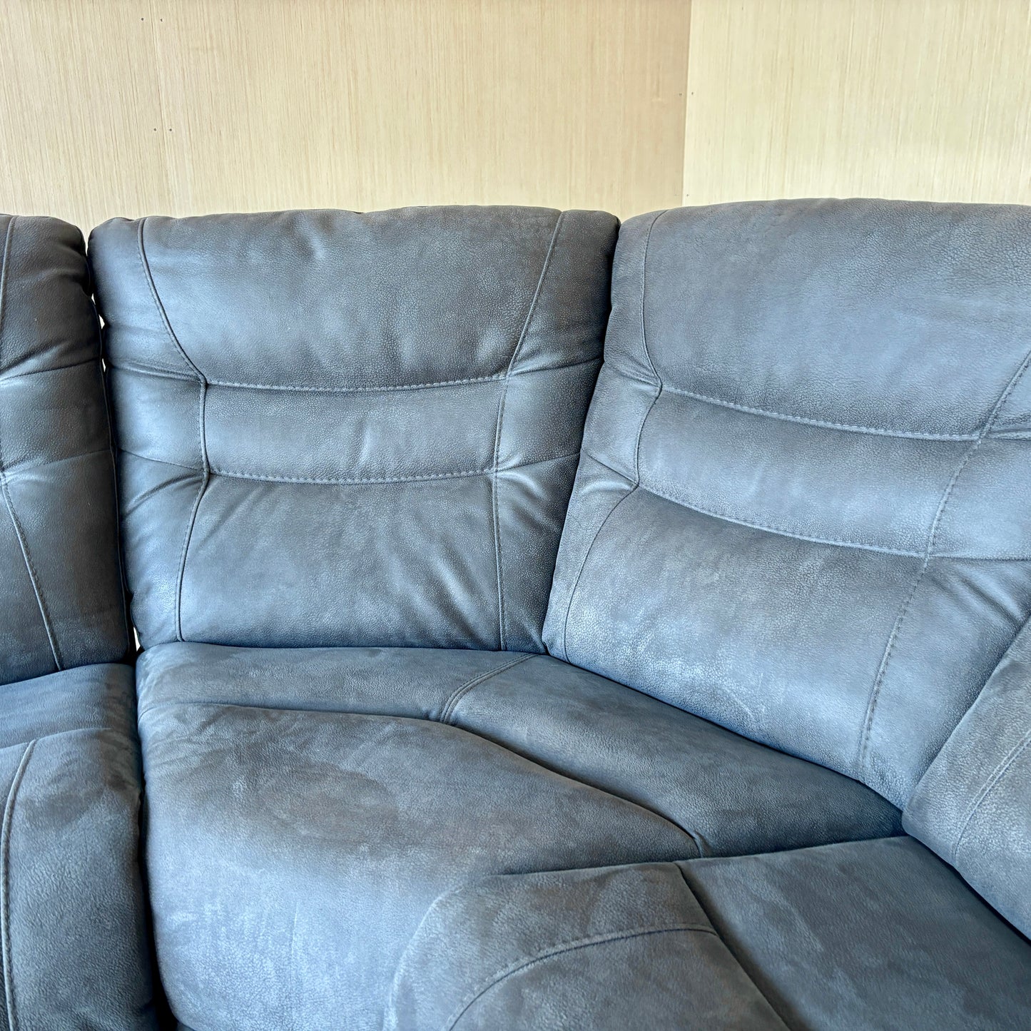 6-piece Fabric Power Reclining Sectional With Power Headrests