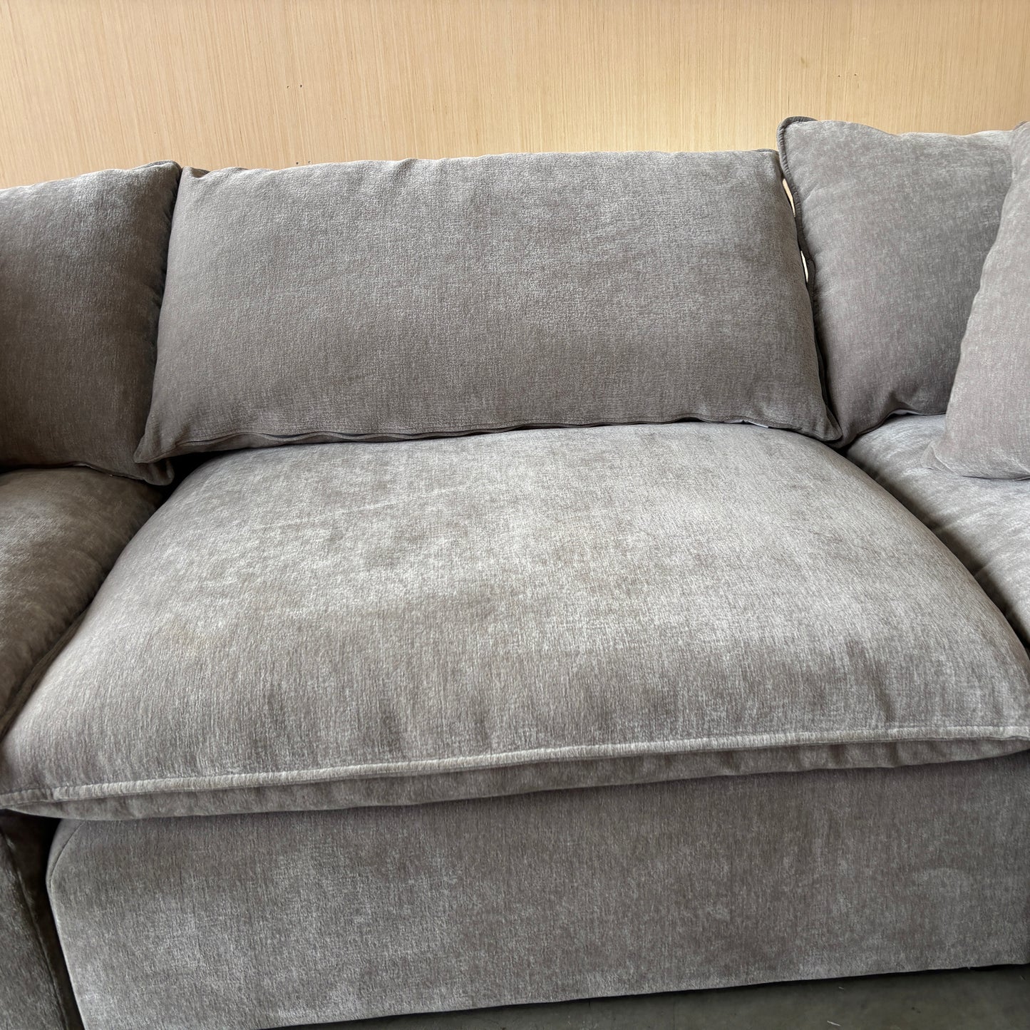 Sereen 6-piece Fabric Modular Sectional - Like New!