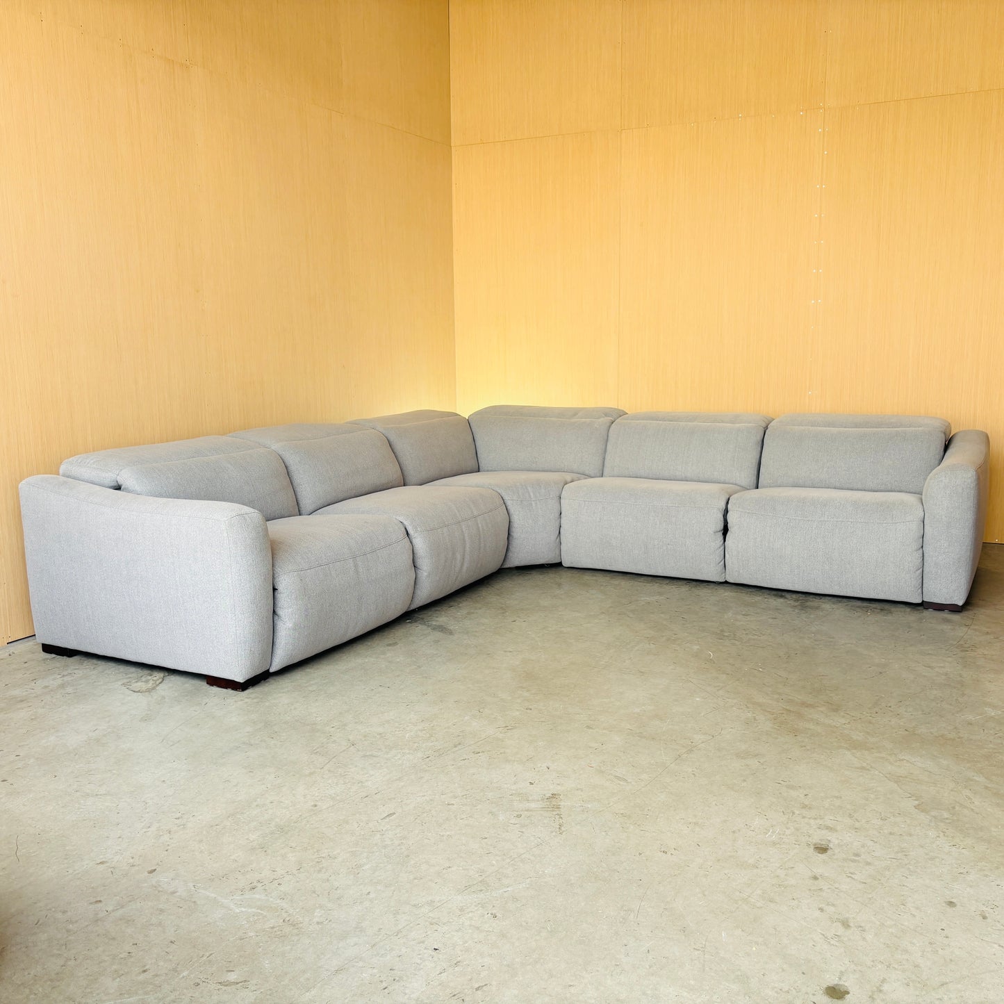 Gray 5-piece Power Reclining Fabric Sectional with 3 Power Headrests