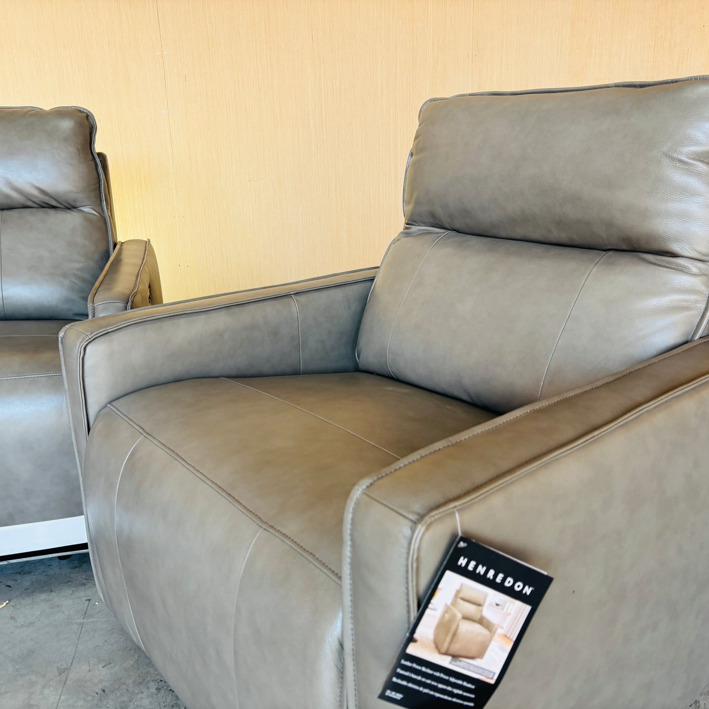 Leather Zero Gravity Reclining Sofa Couch and Two Recliner Chairs