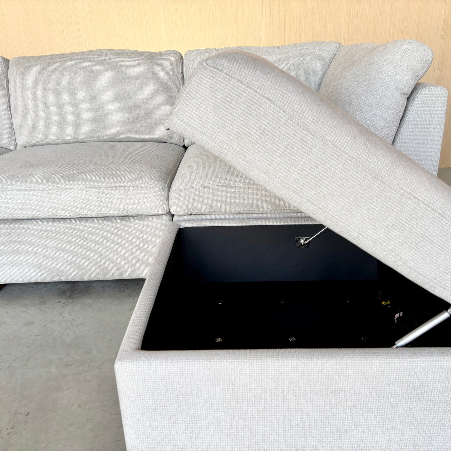 Thomasville Fabric Modular Sectional with 2 Power Footrests - Like New!