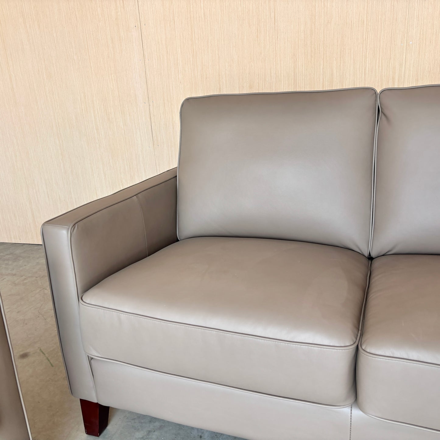 Beautiful Leather Couch Set