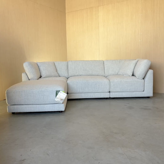 Beautiful 4-piece Fabric Modular Sectional